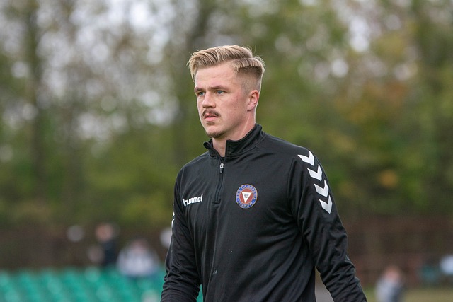 西蒙斯可以 西蒙斯可以